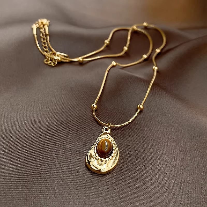 Amber Stone Necklace Retro Irregular Clavicle Chain Sweater Chain Women Fashion Jewelry