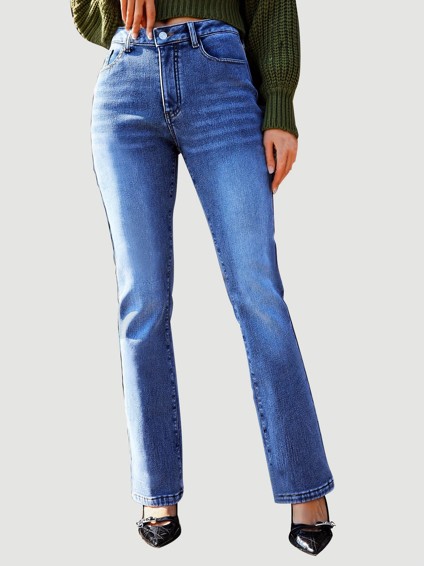 Straight Leg Jeans with Pockets