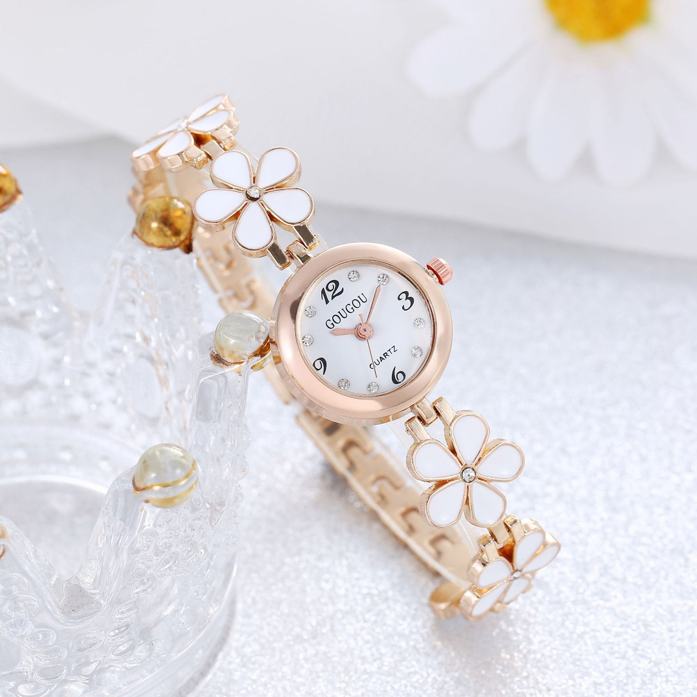 Ladies Petal Patterned Quartz